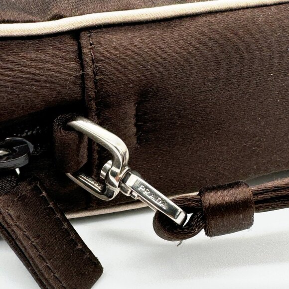 NWOT Prada Satin Bag + Set of 5 Prada Tinted Lip Balms RARE!! - Picture 11 of 15